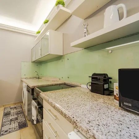 Andrassy Avenue Exclusive Apartment *