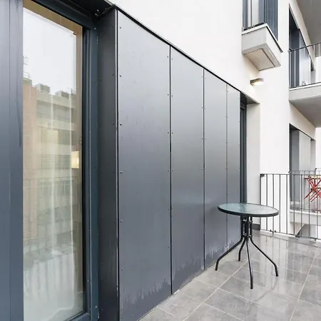 Apartment Sweet & Spicy - Brand New With Balcony
