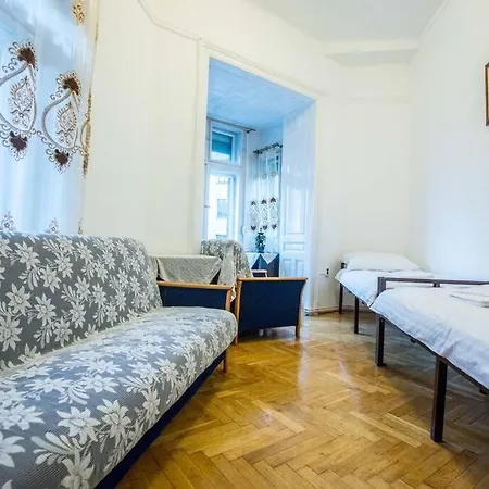Privatunterkunft Center 5 Private For 19 People Budapest