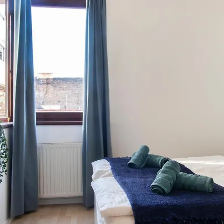 Momo Luxury Opera Apartman *