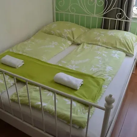 Budapest Guesthouse Alloggio in famiglia *