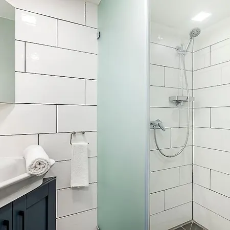 Brenda Design Apartment *