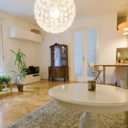 Apartment Radnoti Art Studio