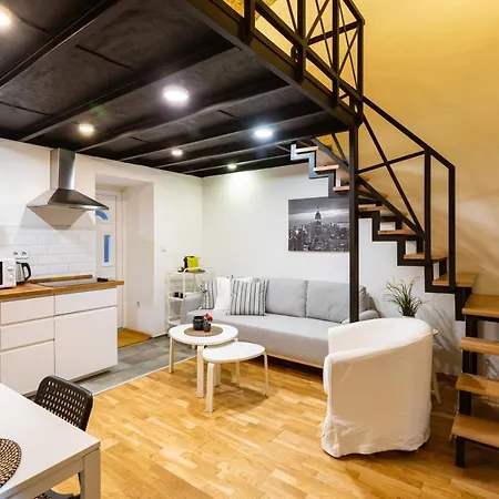 Modern Stylish @ Superb Location