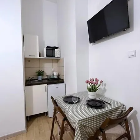 Apartment A4 Parliament Sunflower Cozy
