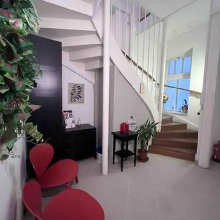 A4 Parliament Sunflower Cozy Apartment *