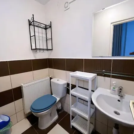 A4 Parliament Sunflower Cozy Apartment