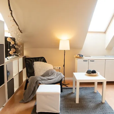 953 - Your Peace Of Mind, Ac & Parking Appartamento