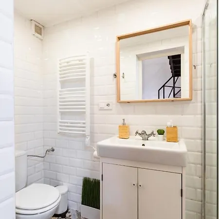 Διαμέρισμα Modern Stylish @ Superb Location *