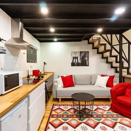 Modern Stylish @ Superb Location Βουδαπέστη