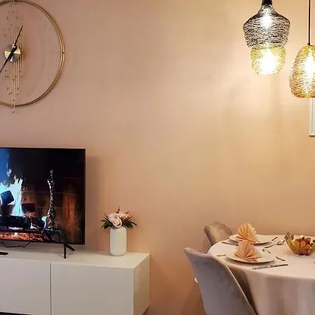Apartment Dn Rose Apartmant *