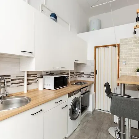 K5 Kis Apartment