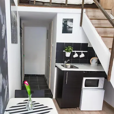 Central Budget Lofts Apartment *