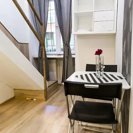 Apartment Central Budget Lofts