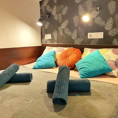 Central Budget Lofts *
