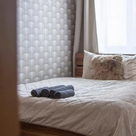 Explore From A Luxurious Cozy Apartment