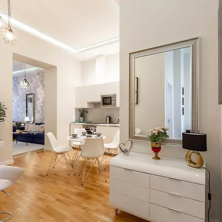 Luxury Quentin 3 Bedrm, 2 Bathrm Apartment