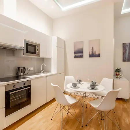 Luxury Quentin 3 Bedrm, 2 Bathrm Apartment Budapest
