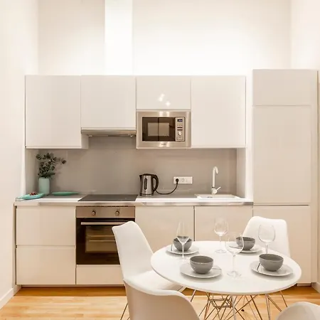 Apartment Luxury Quentin 3 Bedrm, 2 Bathrm Budapest