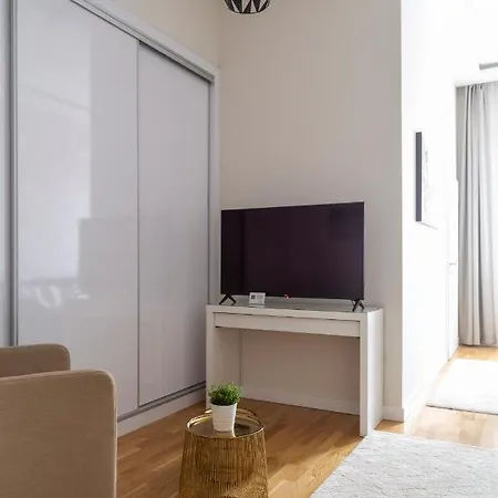 Luxury Quentin 3 Bedrm, 2 Bathrm * Budapest