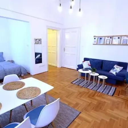 Apartment Cozy Design - Near Keleti & Citypark *