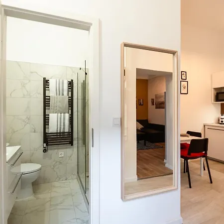 Apartment King's Comfort - Superb Modern Style At Gozsdu Garden Budapest