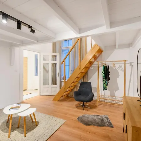Apartment R31 Raday