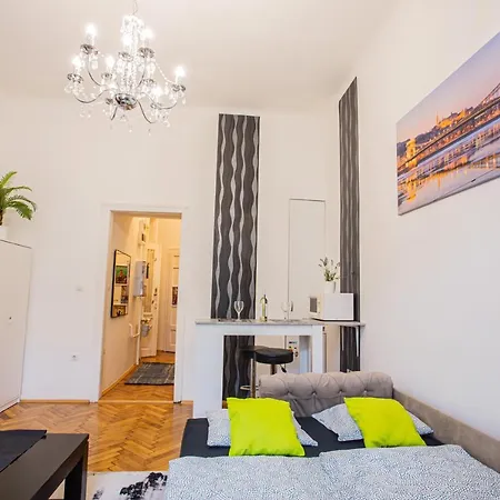 Apartment Vaci Street
