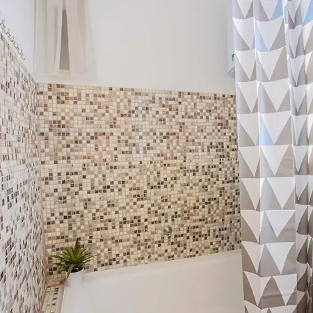 Vaci Street Apartment *