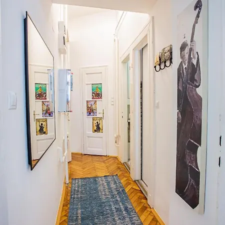 Apartment Vaci Street *