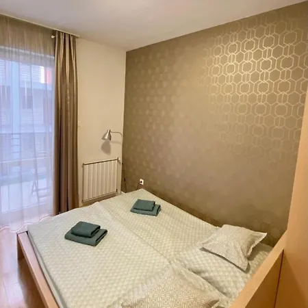 Apartman The Prince's Neighbour With Free Garage