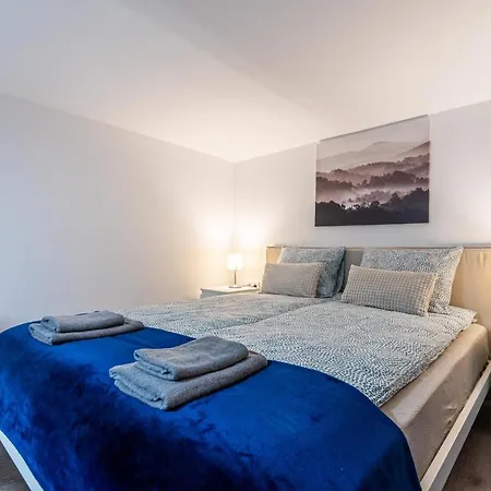 Apartment The Right Choice