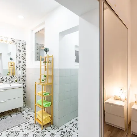 Apartment Home-away From @central Bp *