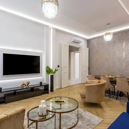 Apartment Luxurious Bajcsy Next To The Basilica Budapest