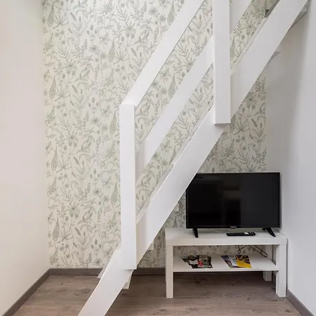The Right Choice Apartment *