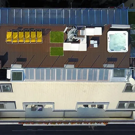 Parliamentpenthouse With Rooftop Terrace Boedapest