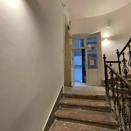 Apartman Colton Paulay *
