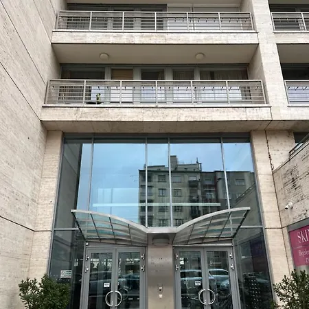 Luxury Dunapest With Spa And Pool Apartment