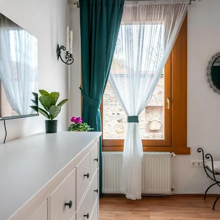 Romantic Secret Garden Apartment Budapest