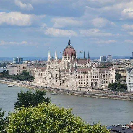 Bliss * Budapest