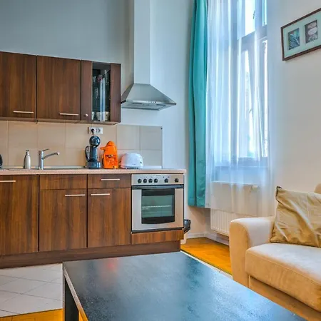 Center Apartment