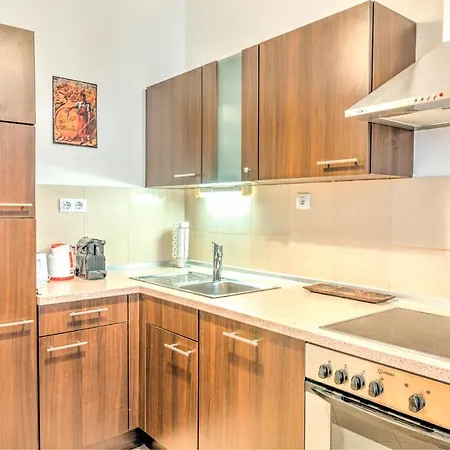 Apartment Center