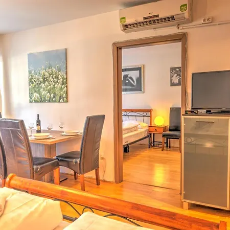 Center Apartment