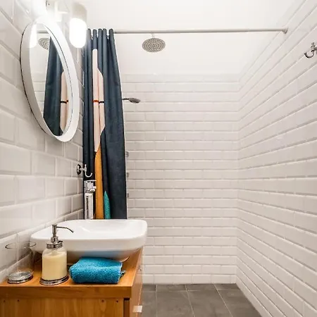 Hello Downtown Ferenc 34 Apartman *