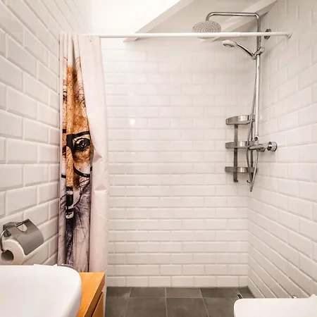 Hello Downtown Ferenc 34 Apartman