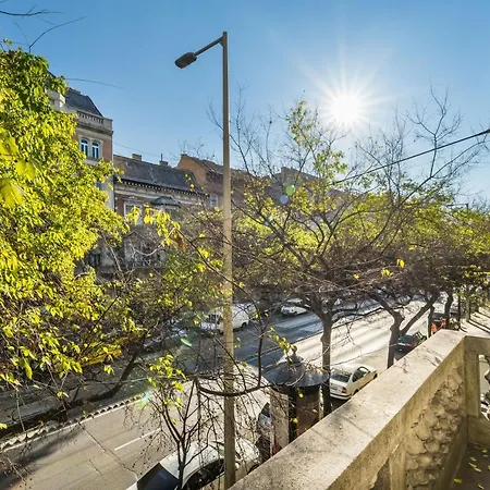 Hello Downtown Ferenc 34 Apartman *