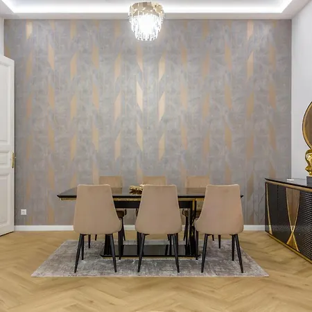 Apartment Luxurious Bajcsy Next To The Basilica Budapest