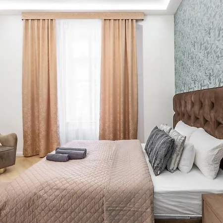Luxurious Bajcsy Next To The Basilica * Budapest