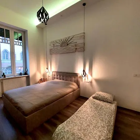 Vivi 2 Budapest