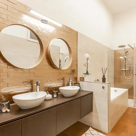 Stylish Luxury By Anna * Budapest